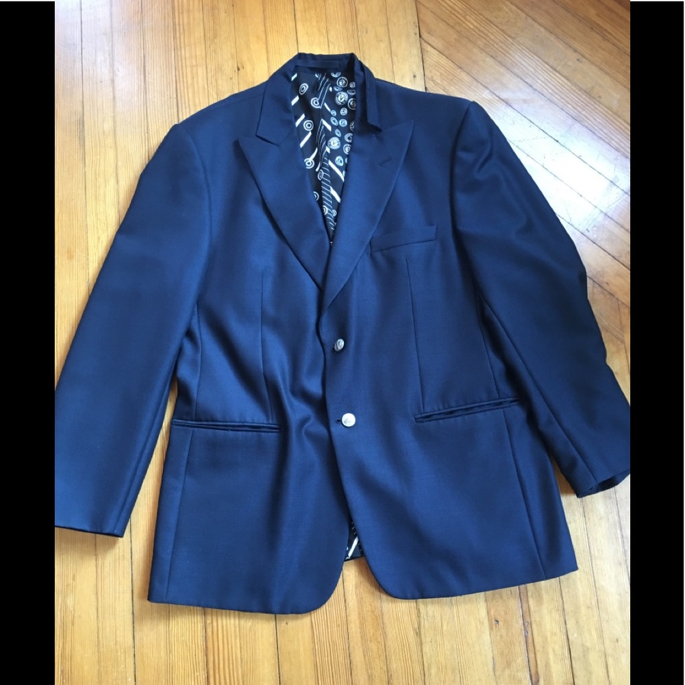 Versace Men’s Navy blazer. Italy size 56